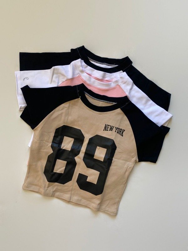 Producto - REMERA CORTA 89