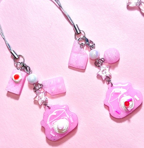 Producto - Phone Charms Ditto Chocolate PINK