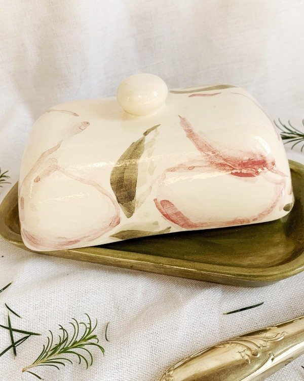 Producto - Mantequera con tapa Rosas