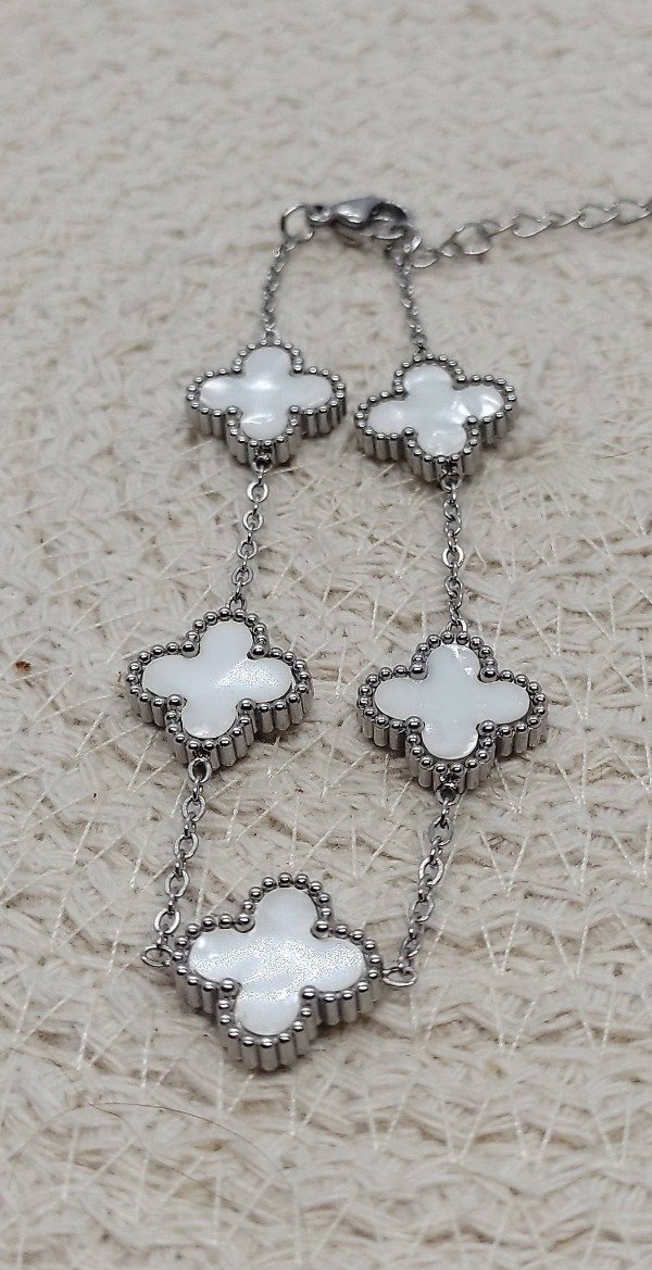 Producto - Pulsera  estilo Van cleff blanco