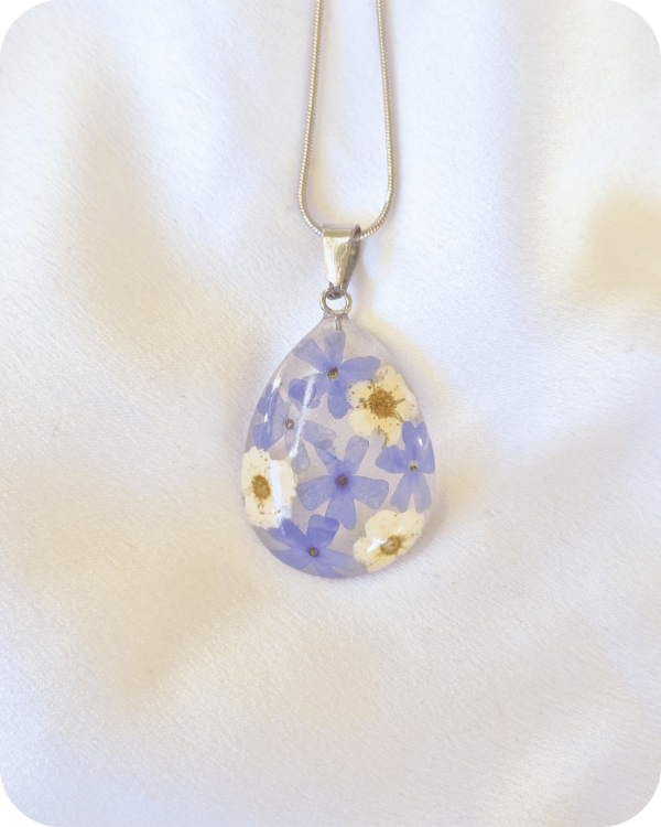 Producto - Dije Verbena y corona de novia - incluye cadena