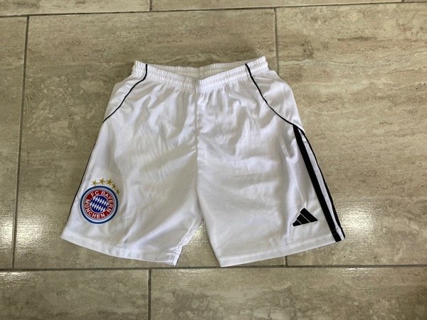 Producto - Short Bayer Múnich blanco