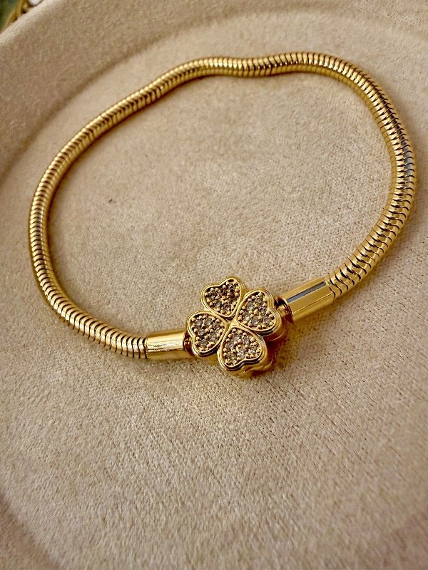 Producto - Pandora trébol