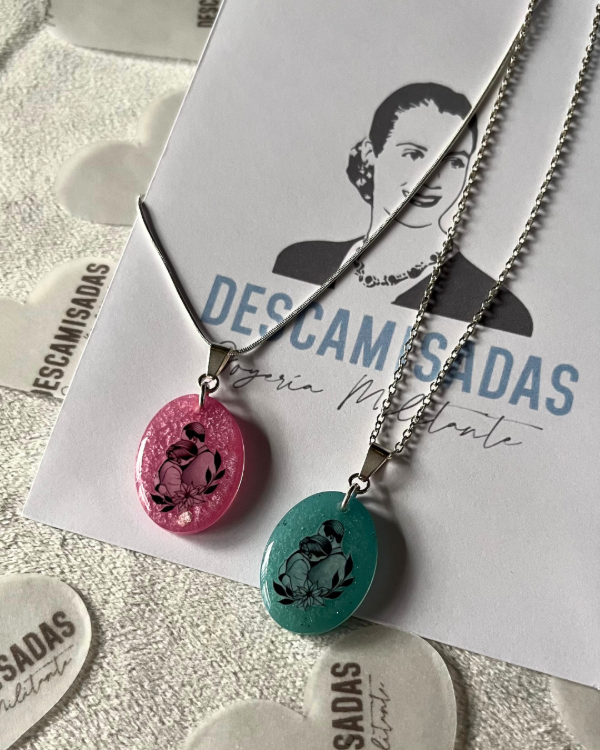 Producto - Dije ovalado Eva y Juan