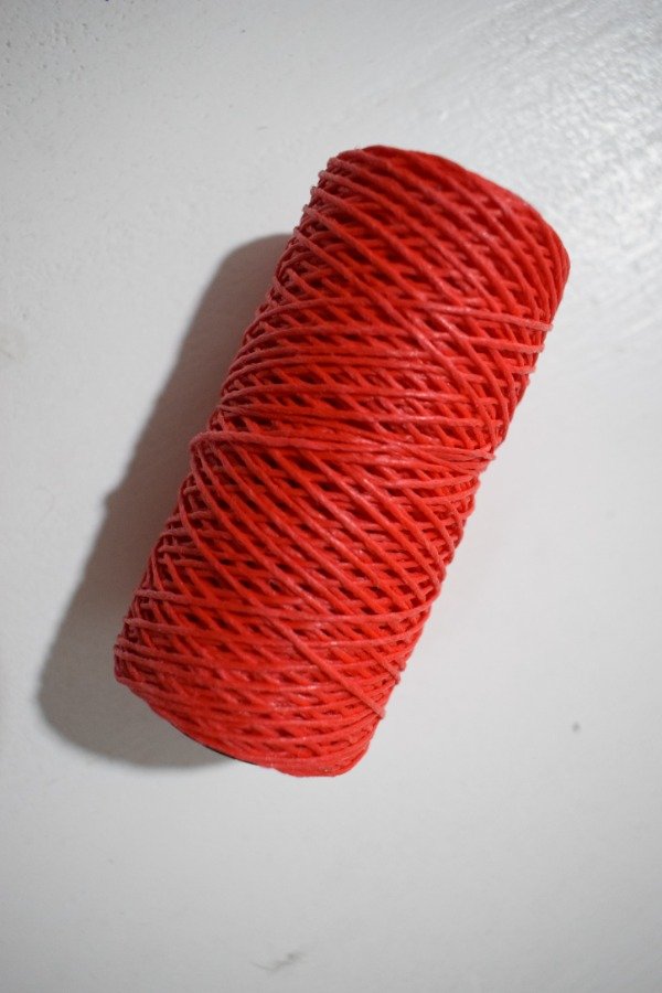 Producto - Hilo encerado rojo