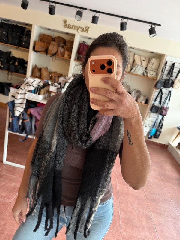 Producto - Bufandon Violeta- negro-gris