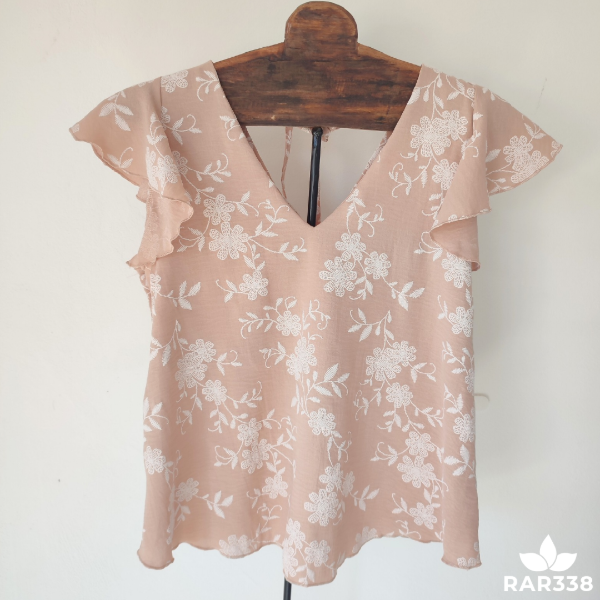 Producto - BLUSA FLORES TEXTURADAS CAMEL