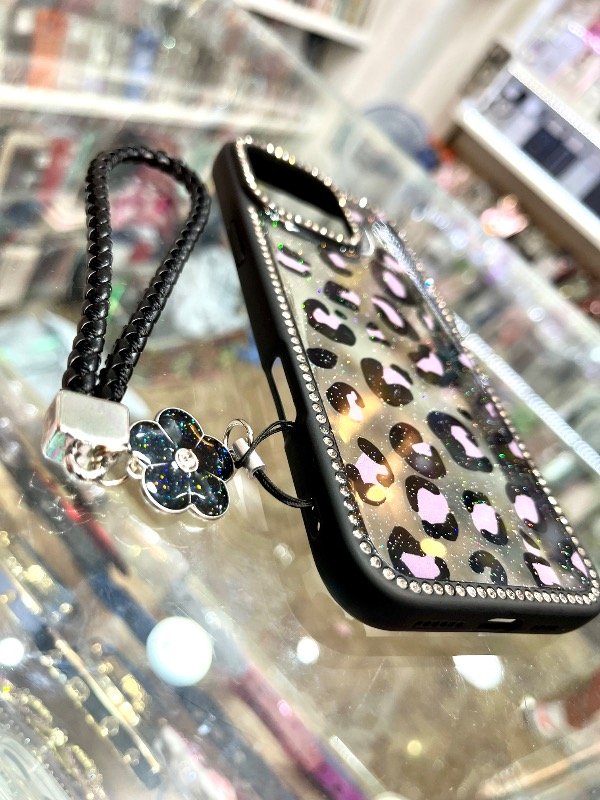 Producto - Animal Print con Correa IPhone 13/14/15/16/16 pro/16 pro max/17 pro/17 pro max - 3