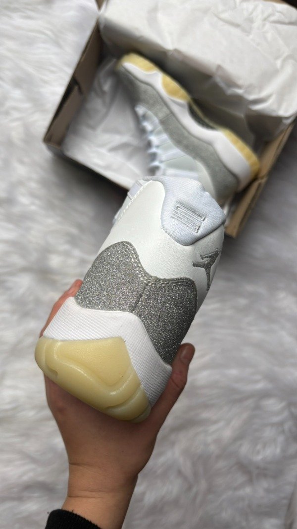 Producto - JORDAN RETRO 11 GLITTER WHITE - 2