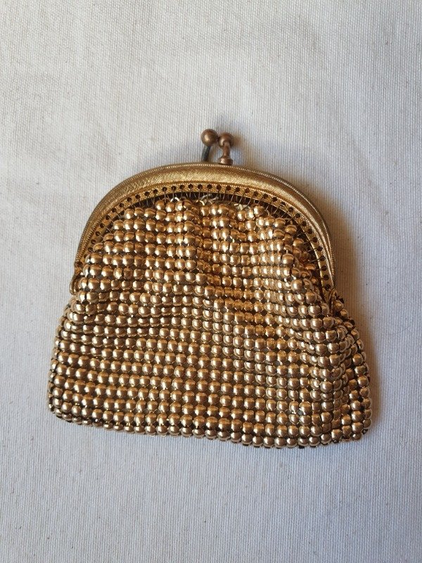 Producto - Monedero Antiguo Malla Dorada