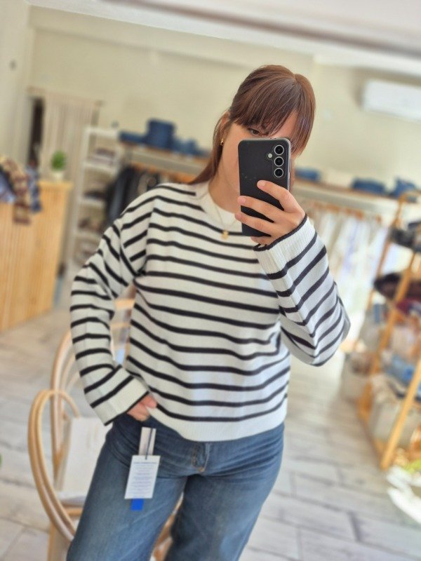 Producto - Sweater Rayado Macarena Blanco