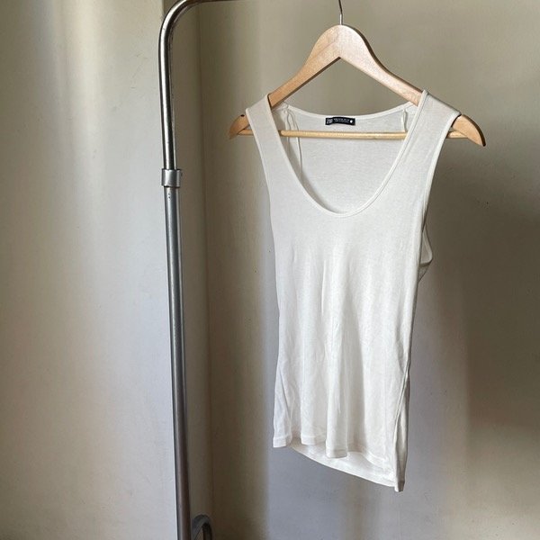 Producto - Musculosa zara blanca traslucida