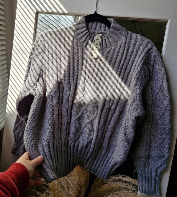 Producto - Sweater gris cuello alto importado