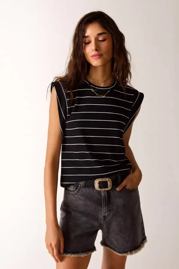 Producto - REMERA BAILEY