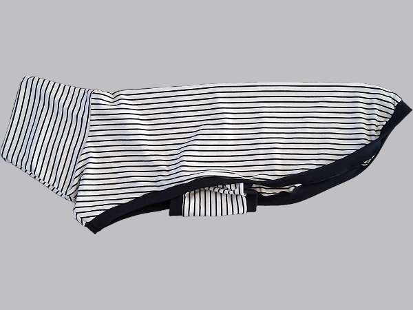 Producto - JONY BEIGE CON RAYAS NEGRAS