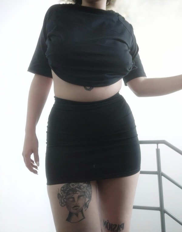 Producto - Pollera corta básica