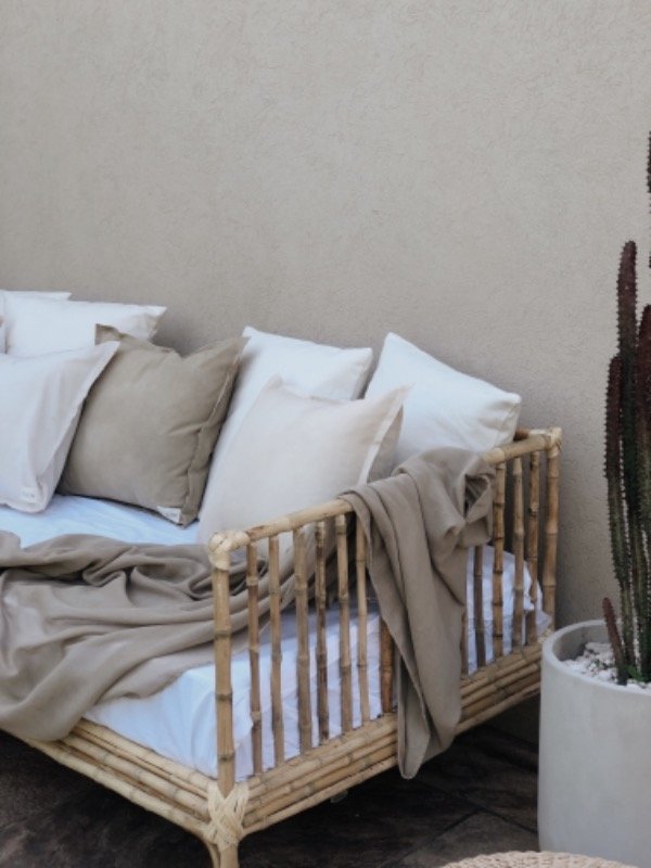 Camastro de Caña - Y u g e n