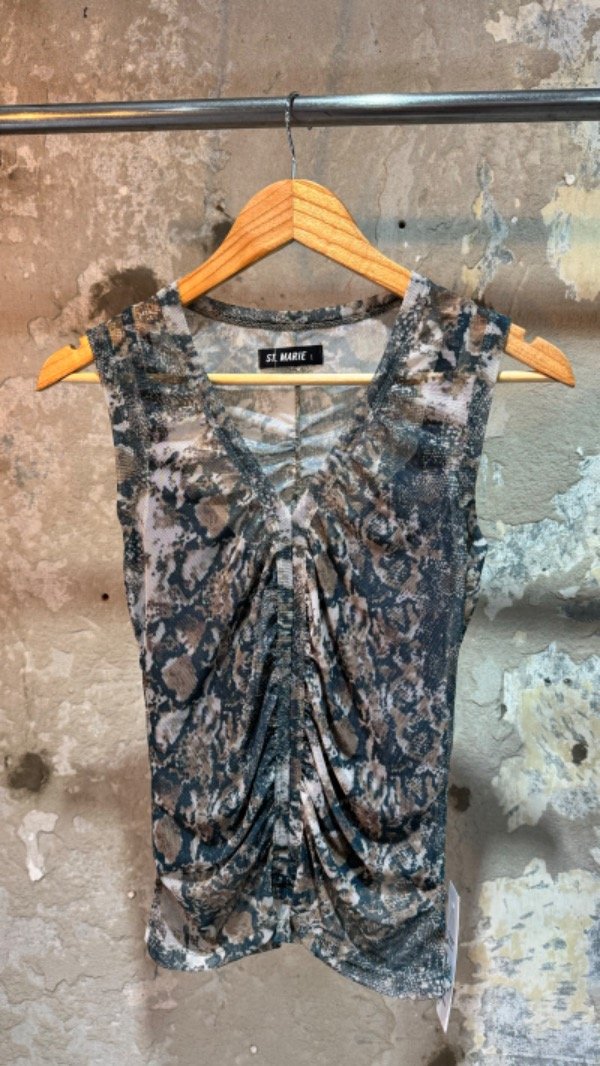 Producto - Remera Magnolia Snake