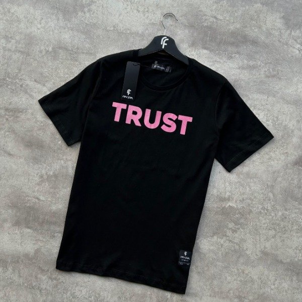 Producto - REMERA REGULAR - TRUST