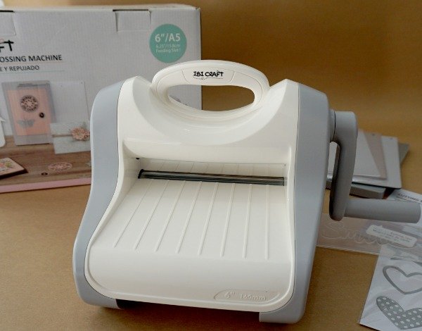 Producto - Máquina de Corte y Repujado