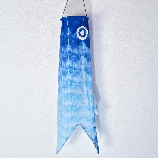 Producto - Koinobori Artesanal Índigo M 2