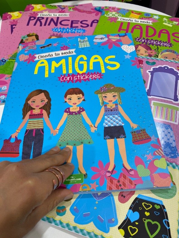Producto - Librito Nenas para Vestir - 0