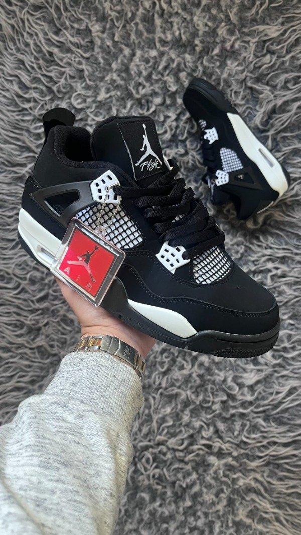 Producto - JORDAN RETRO 4 WHITE THUNDER
