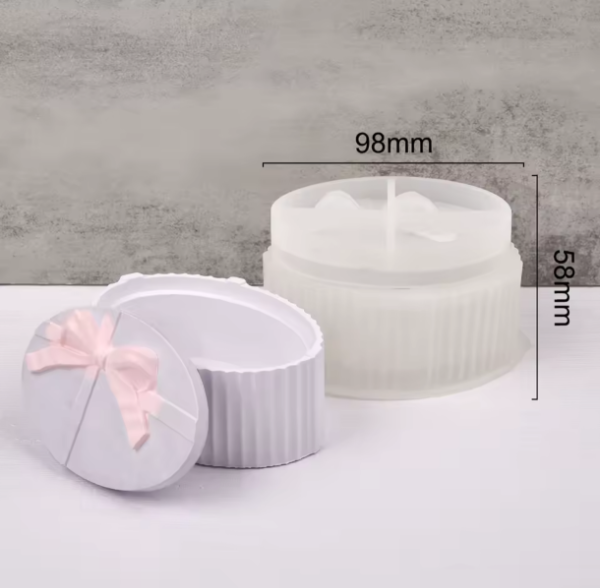 Producto - Molde alajero ovalado rallado con moño