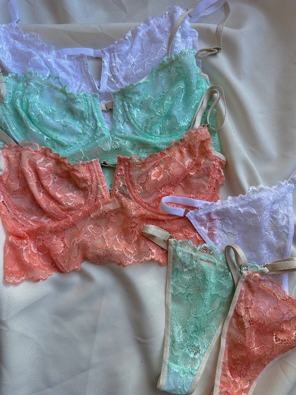 Producto - CONJUNTO DE ENCAJE LARGO