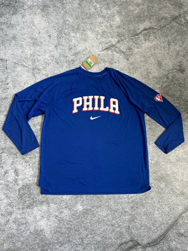 Producto - Philadelphia 76ers Practice Performance Warm Up Long Sleeve 75 th T-Shirt