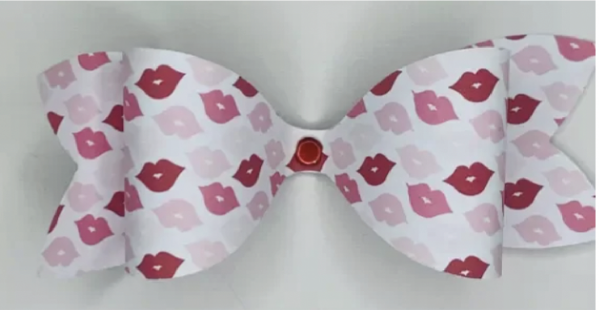 Producto - 25 Moños 3D estampado "Kiss 2" grandes  san valentin