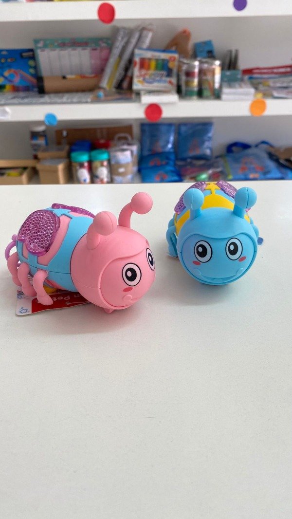 Producto - Abeja con luz y movimiento- Wi