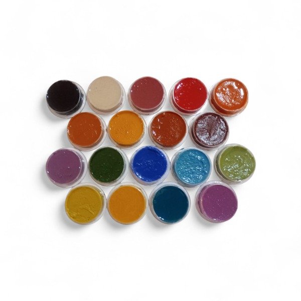Producto - KIT ACUARELAS X 18 COLORES BAJO CUBIERA AQUARELARRE