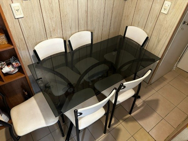 Producto - MESA VIDRIO 135x70 MIN DET C/ 6 SILLAS CAÑO TAPIZADAS #13011 - 1