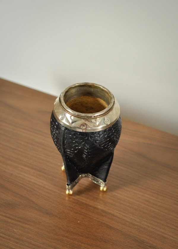 Producto - TORPEDO CUERO REPUJADO Y PELOTITAS