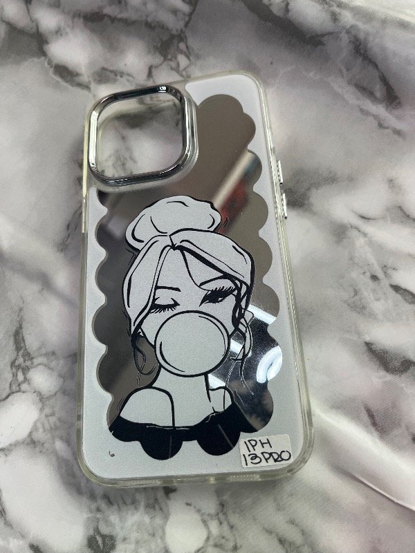 Producto - Case girl boss iphone 13 pro