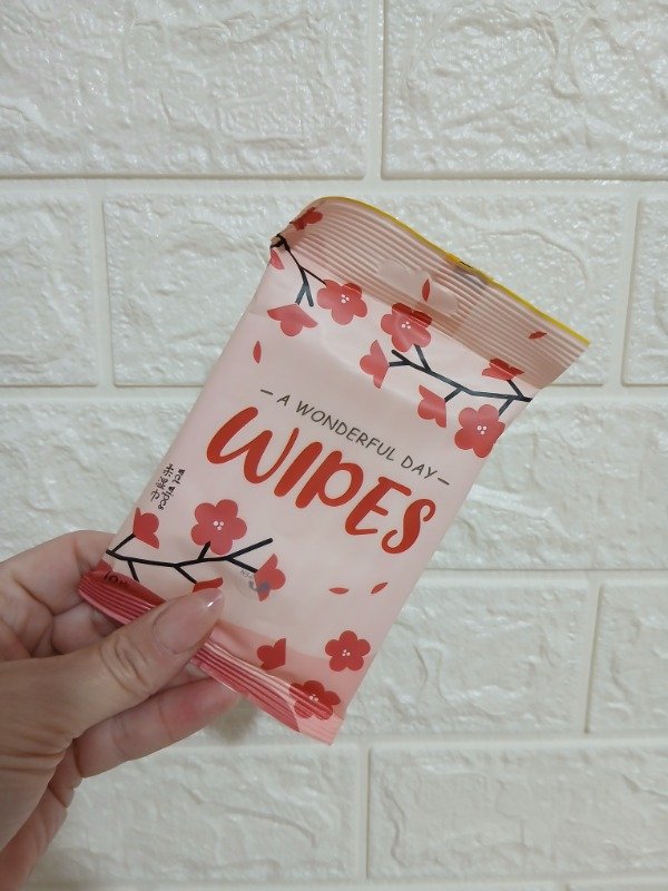 Producto - Toallitas Húmedas de Bolsillo - Diseño Flores de Cerezo (Sakura)