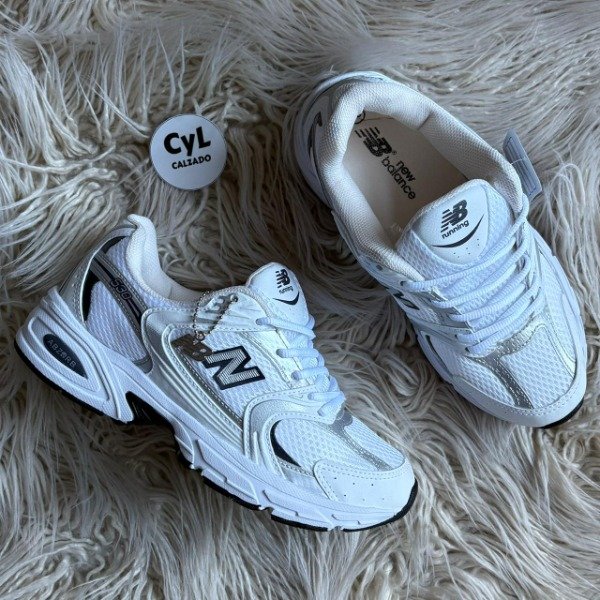 Producto - New Balance 530 Grafito