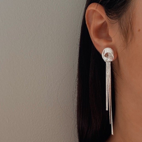 Producto - Aro pasante nudito colgante - plateado