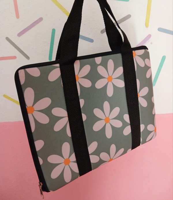 Producto - FUNDA NETBOOK MARGARITAS