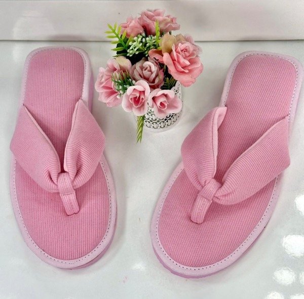 Producto - Pantuflas estilo ojotas rosas