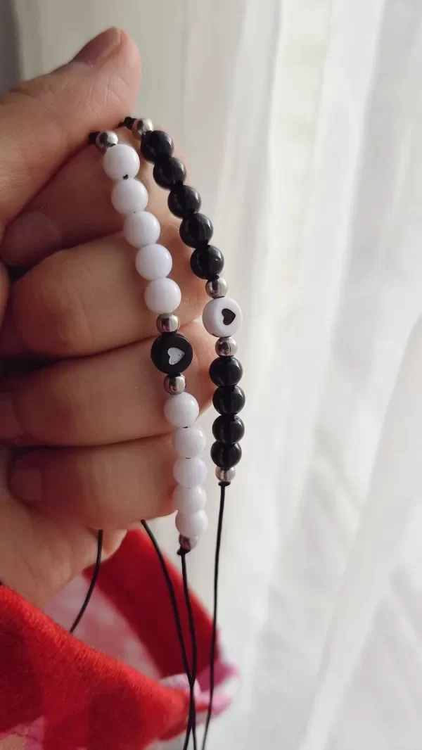 Producto - Pulsera duo corazon byn hilo y bolitas