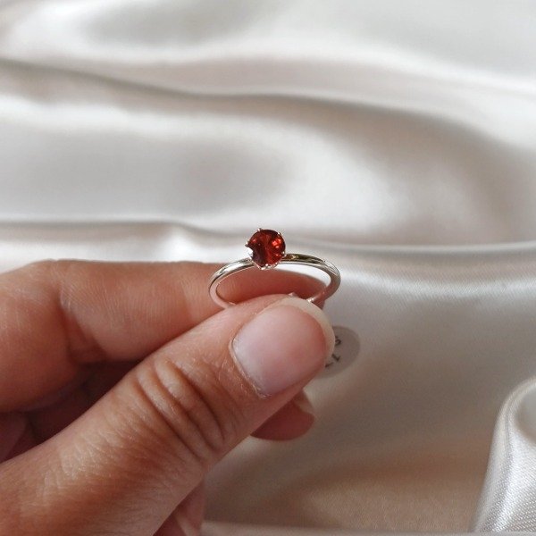 Producto - ANILLO BELLA ROJO AC. BLANCO