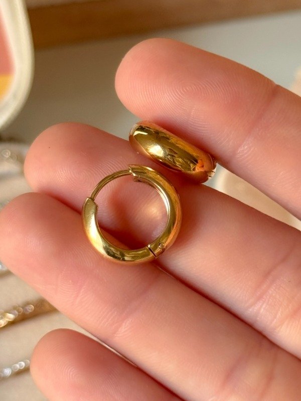 Producto - Argollas Dior Doradas 1,5cm