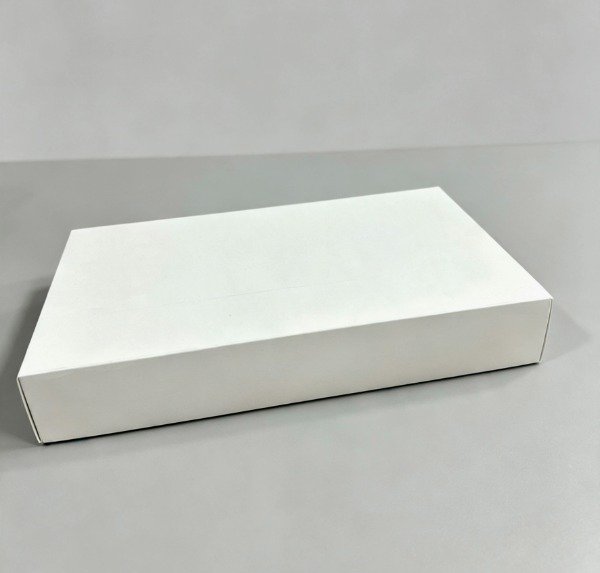 Producto - CAJA PARA BOMBON 1 KILO TAPA SEPARADA  -COD. 60  medida 30x5x17