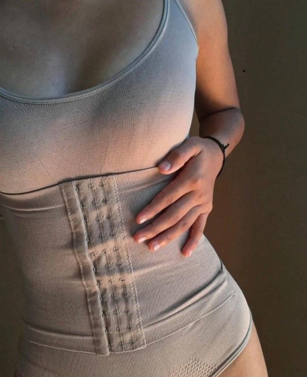 Producto - BODY REDUCTOR CON FAJA BEIGE