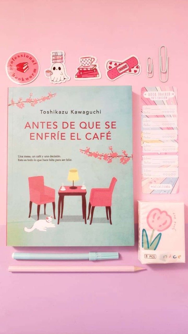 Producto - Antes de que se Enfríe el Café - Toshikazu Kawaguchi (libro + accesorios)