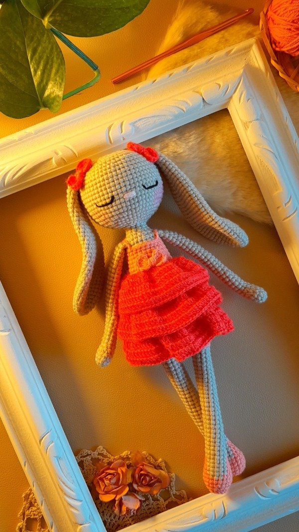 Producto - Lele, Conejita de Patitas Largas Coral