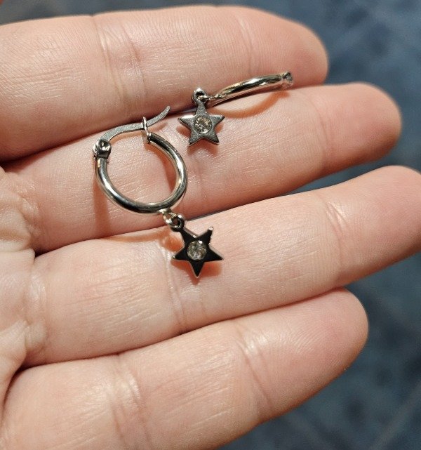 Producto - Argollitas estrella con strass