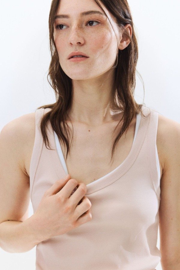 Producto - Musculosa HyM en canale rosa